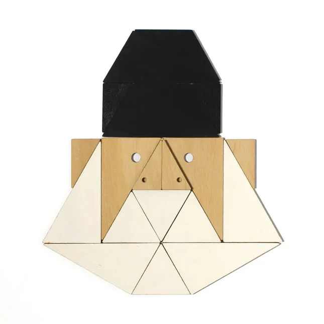 Ejemplo de cara armada con los triángulos del puzzle libre de Trianguland